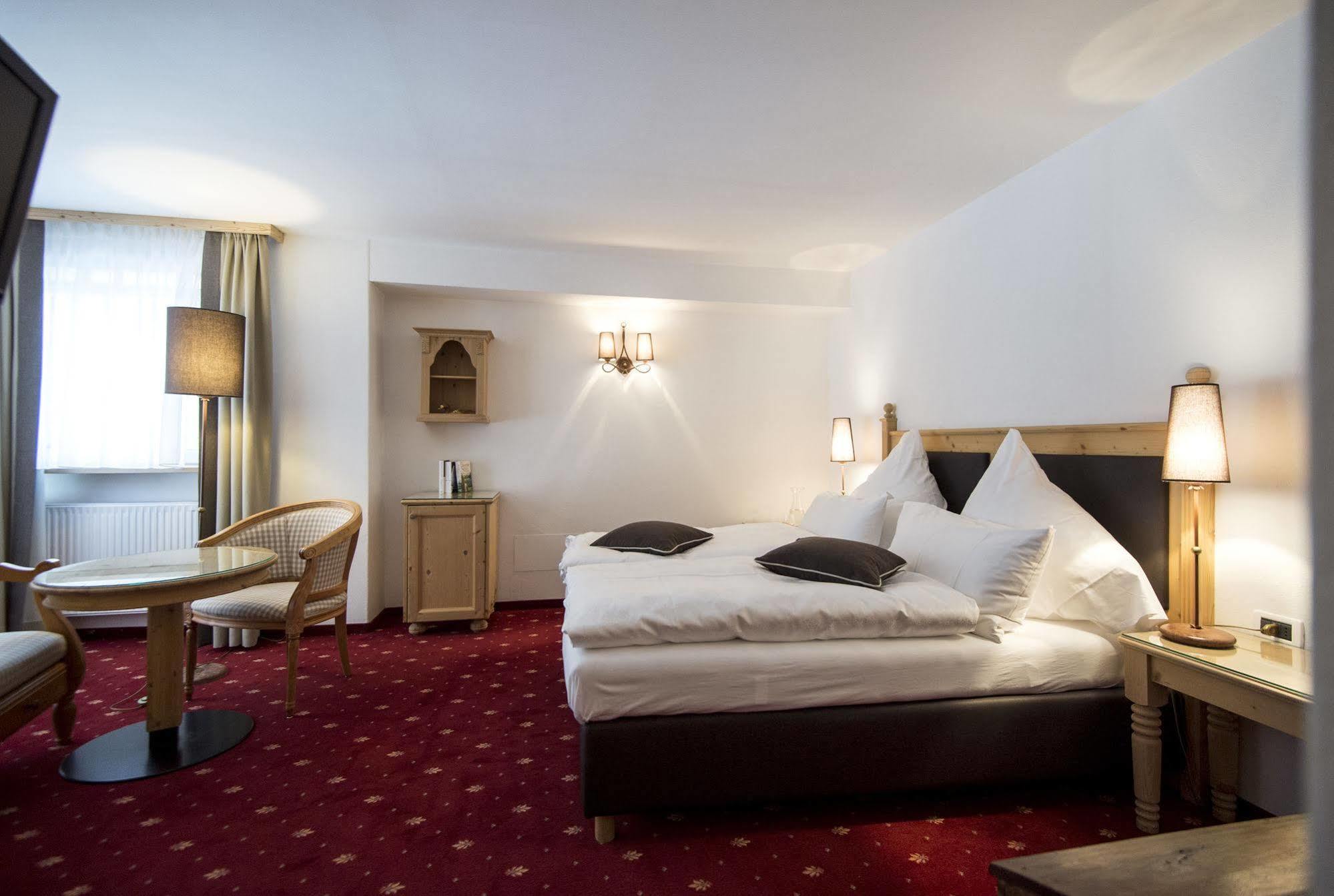 Hotel Acadia - Adults Mountain Sëlva